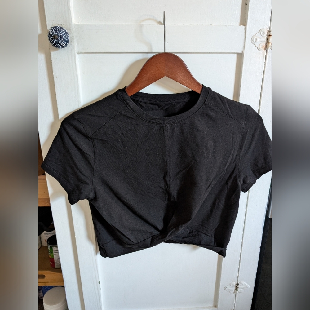Alphalete Evo Twist Crop T Size M